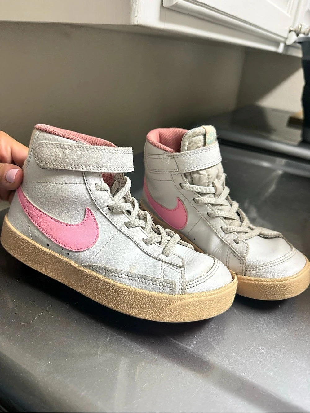 Nike Blazer Mid '77 Fastening Strap (Little Kids') Kids Sneakers White & Pink